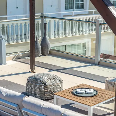 Natalie 拉加纳斯